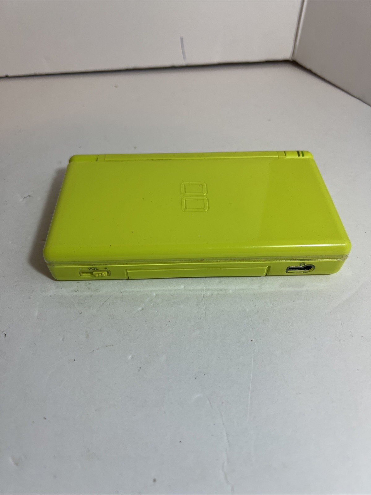 Nintendo DS Lite Console USG-001 Lime Green w/Charger and Stylus Tested And Work