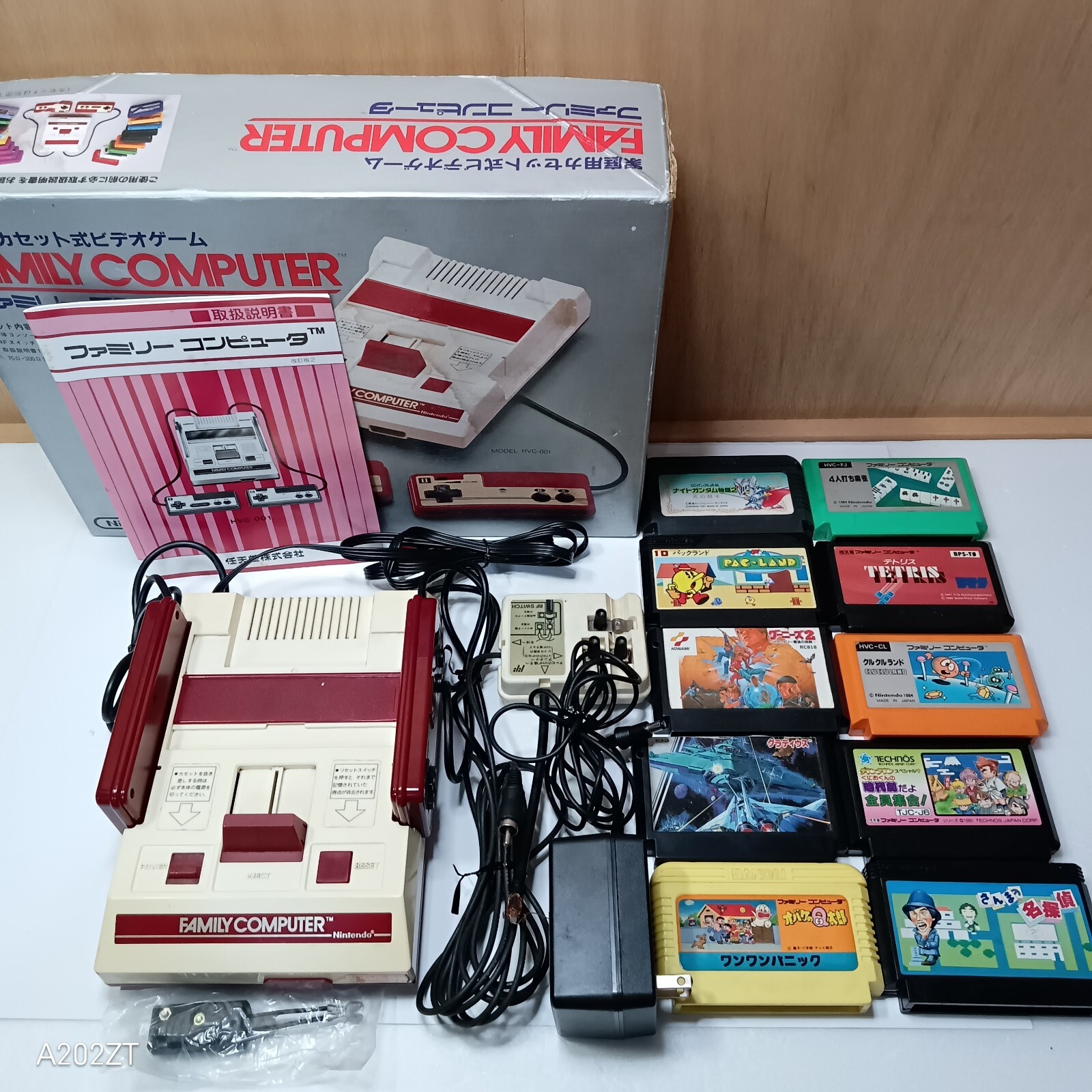 Classic Famicom Console Nintendo FC Boxed +10 Games NES Tested