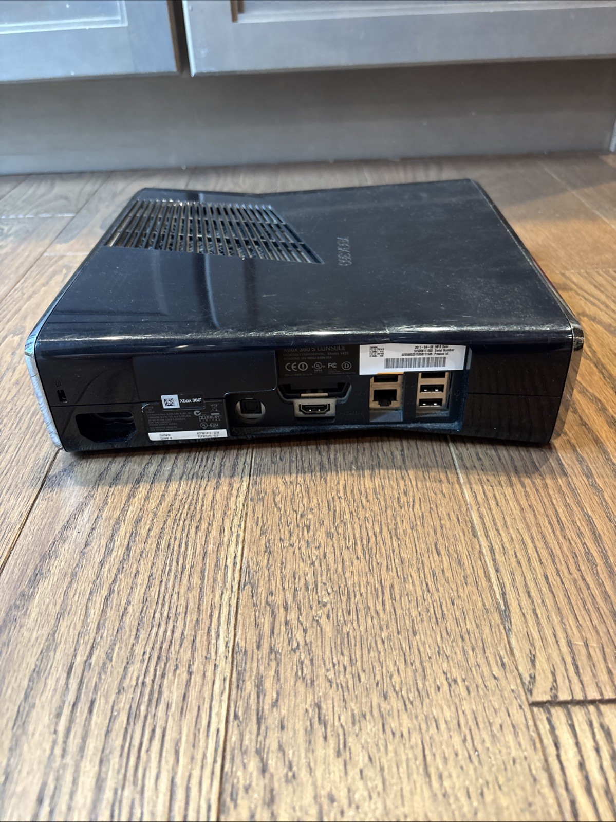 Xbox 360 S Black 250GB with 2 Controllers and Cables Tested and Working