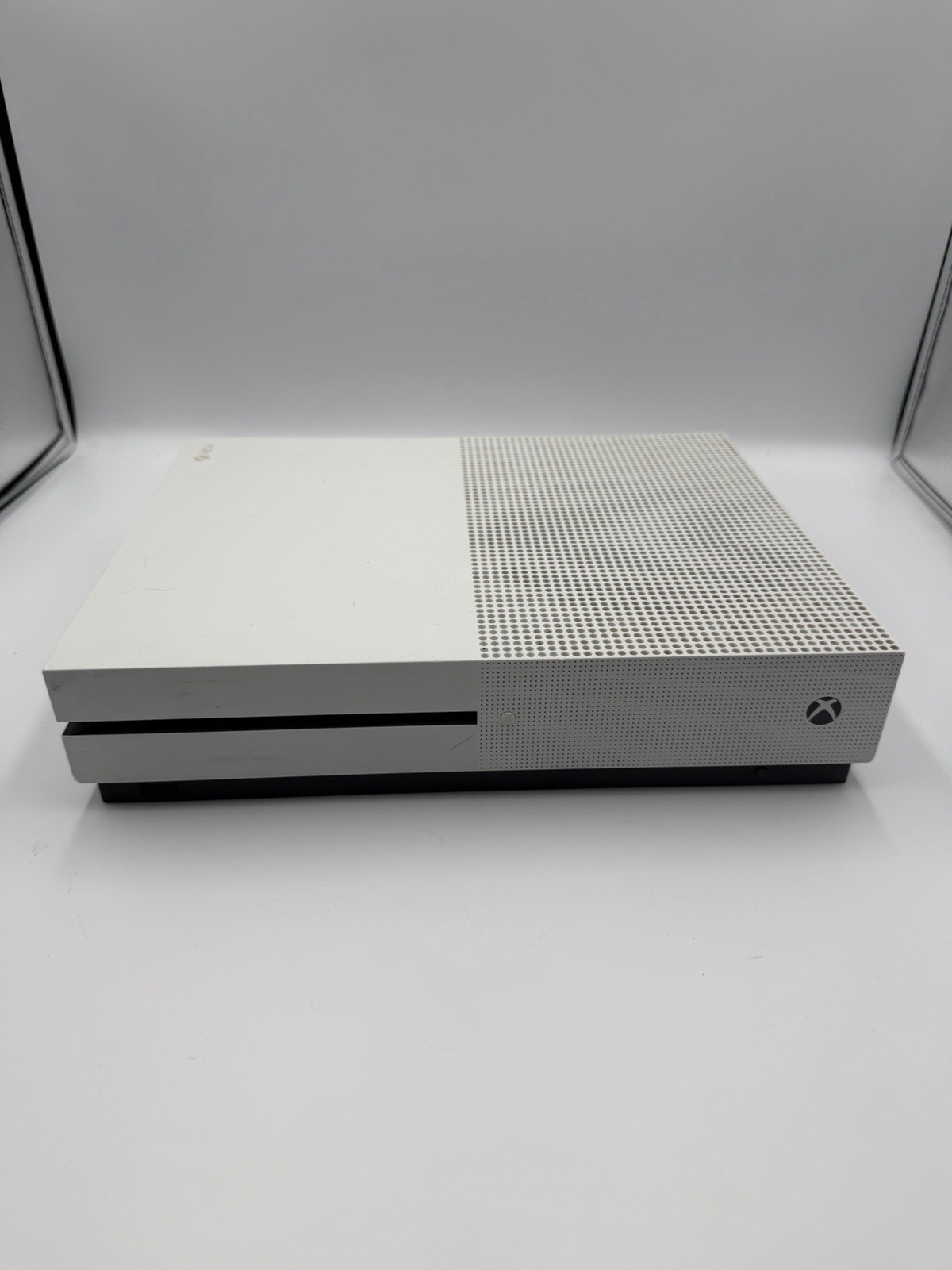 Microsoft Xbox One S (Model 1681) 500GB White Gaming System Console Only, Tested