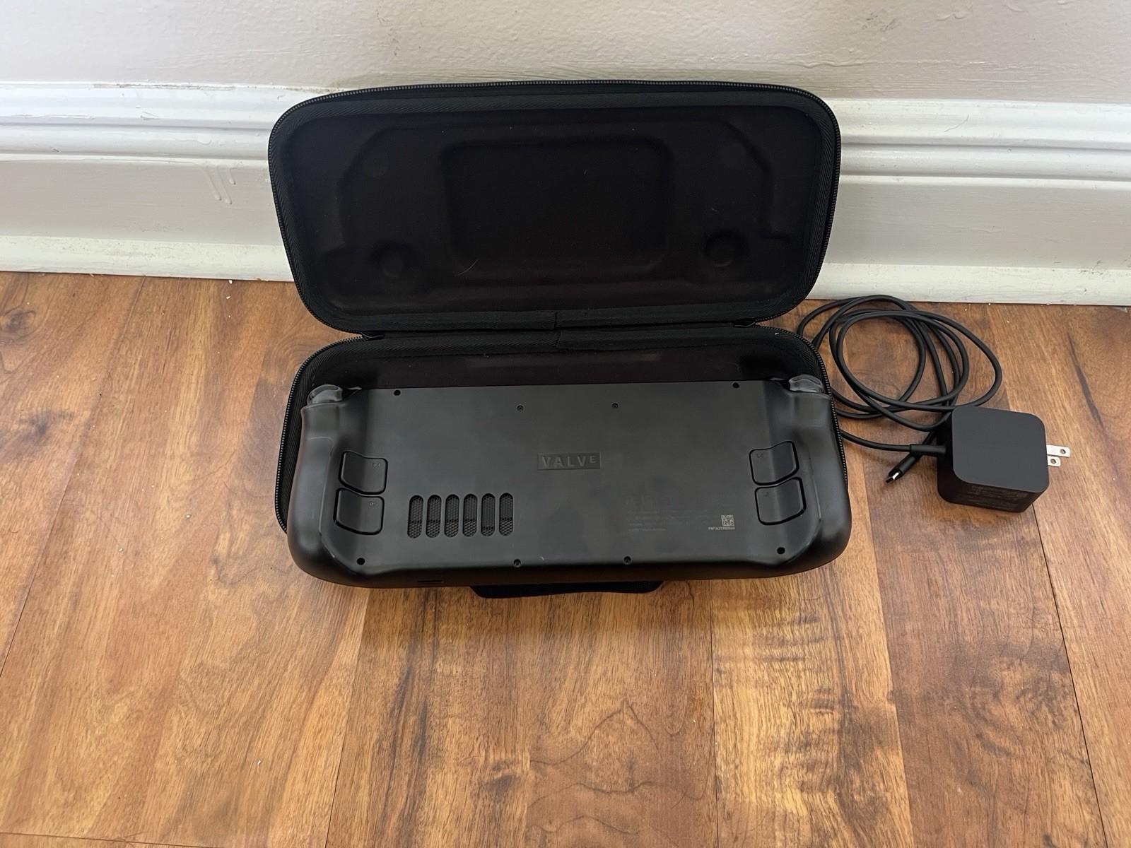 Valve Steam Deck Handheld System Black Wi-Fi USB-C w/ Carrying Case & Charger