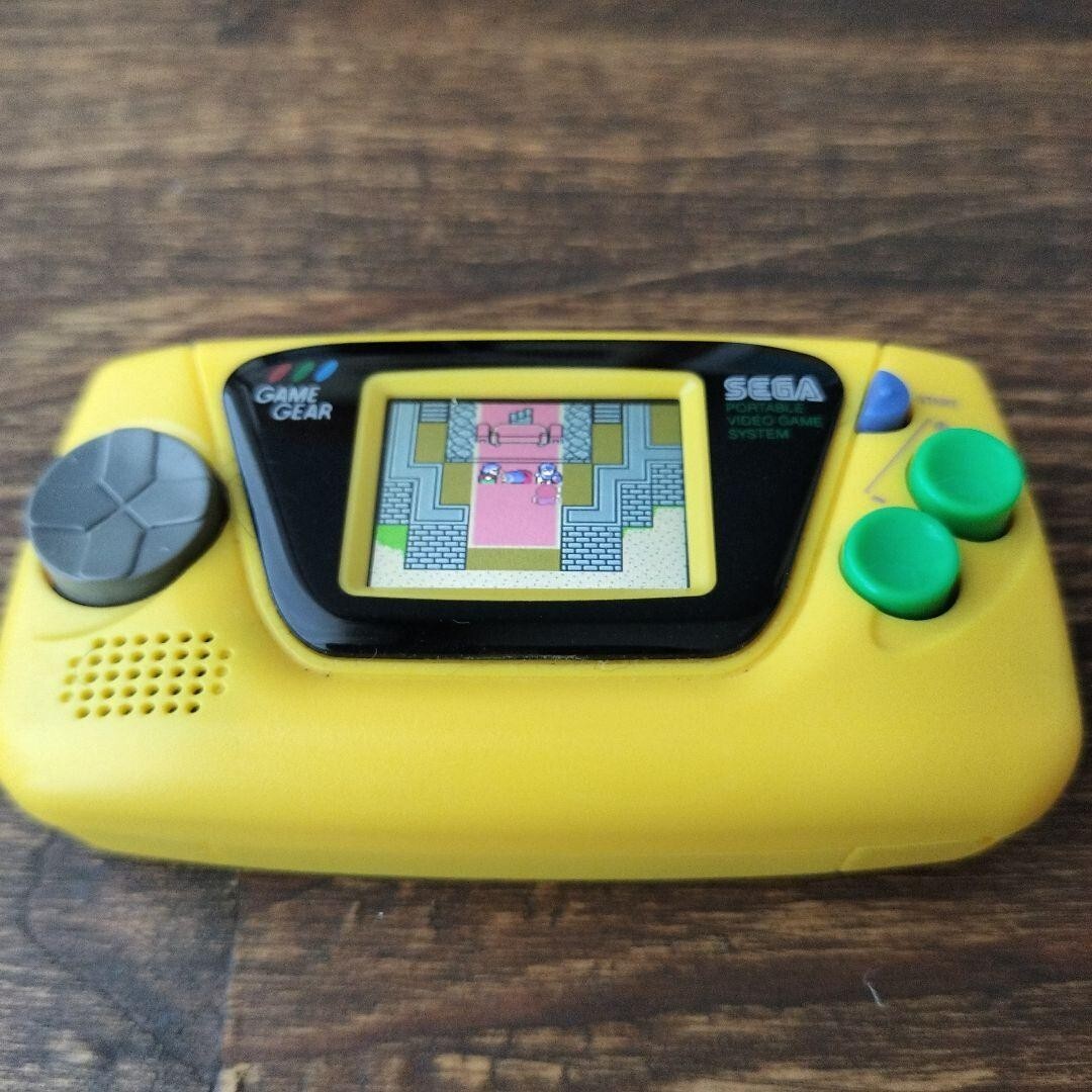 Sega Game Gear Micro Mini yellow 4 collection Games Preloaded Japan