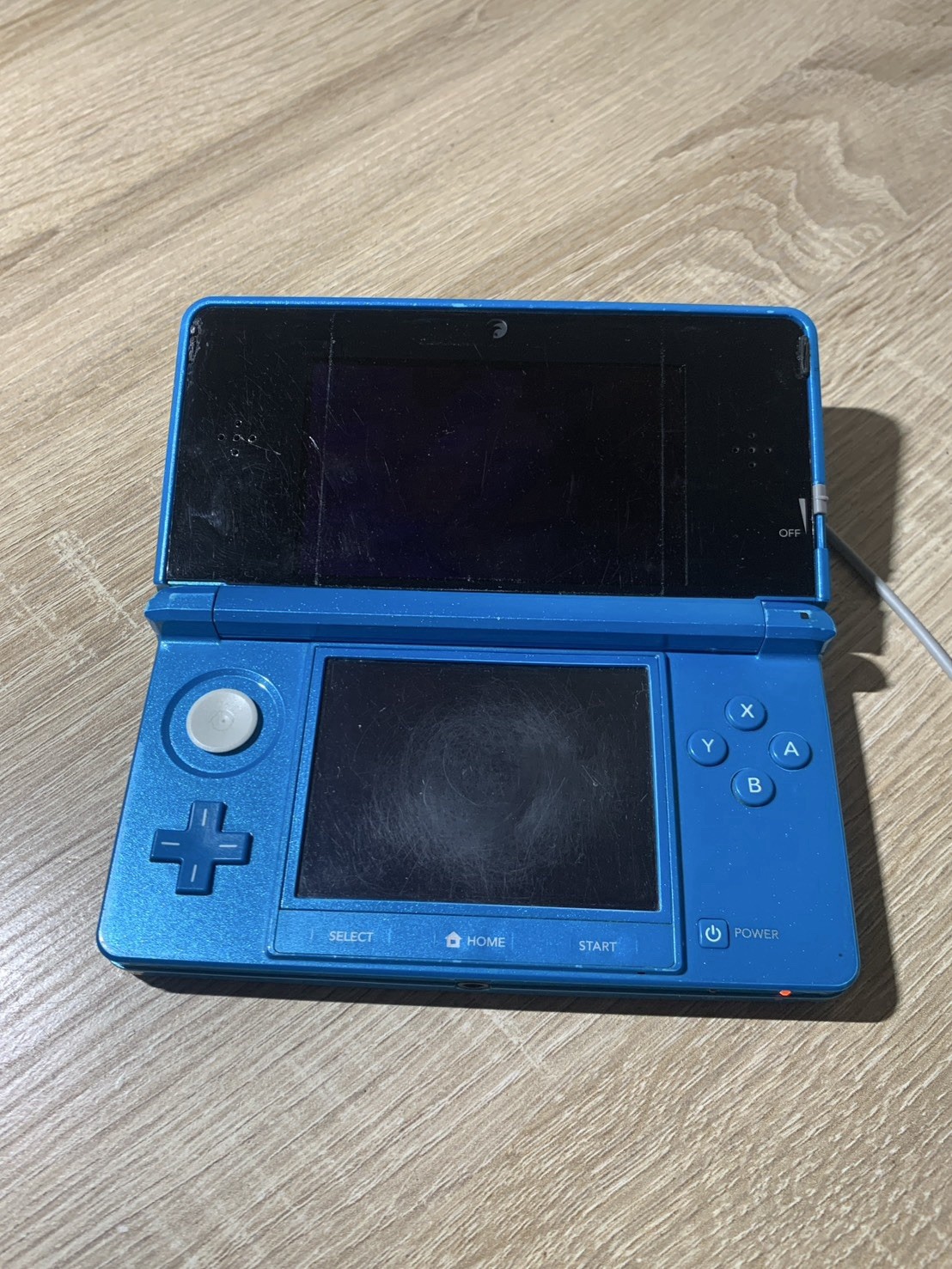 1484 Nintendo 3DS Light Blue For Parts