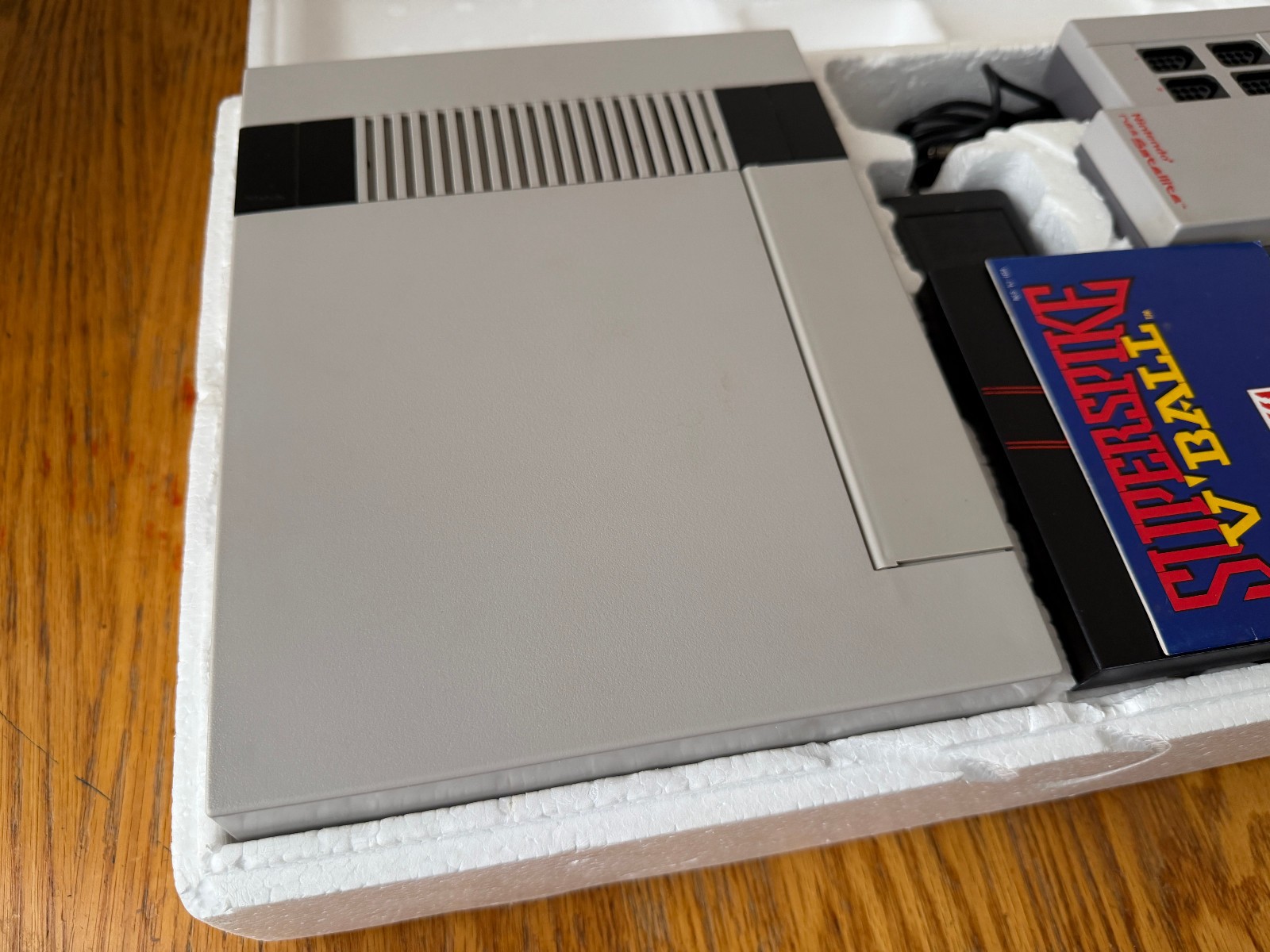 NES Sports Set complete in box nintendo satellite with original 6 batteries MINT