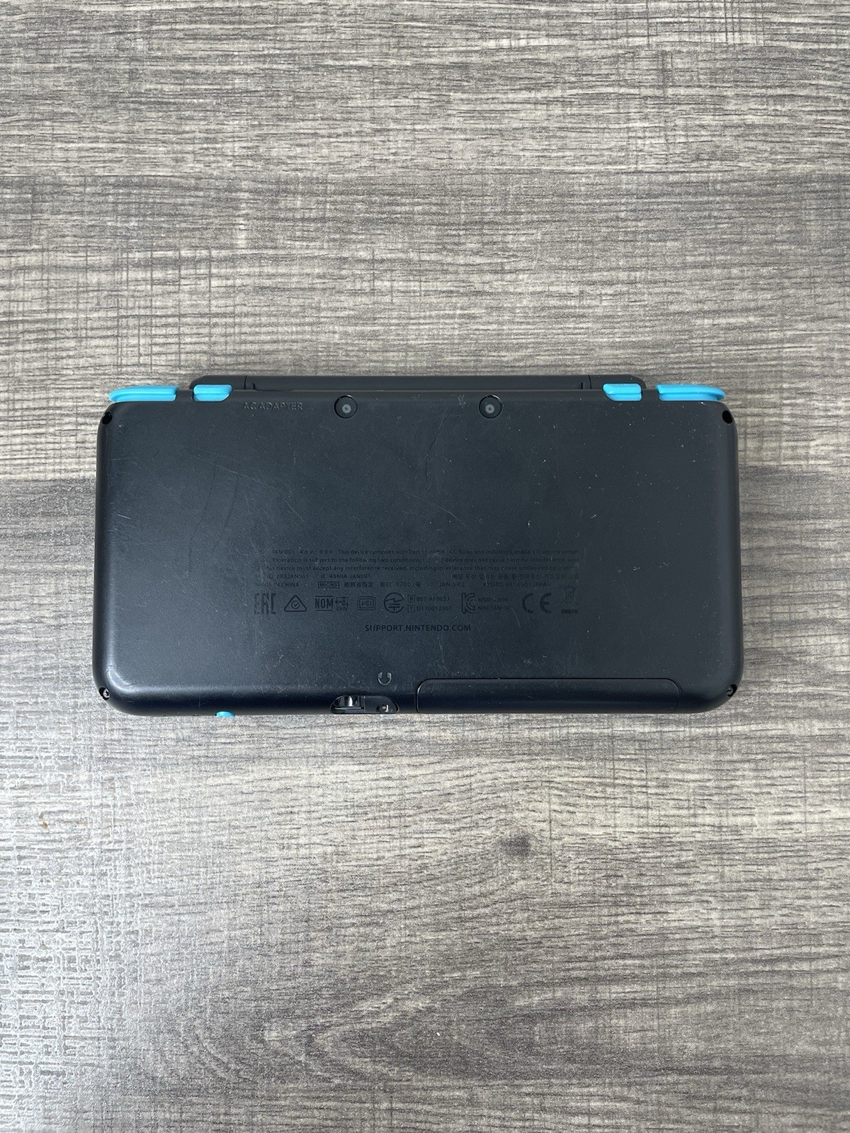 Nintendo 2DS XL Console – Black Turquoise