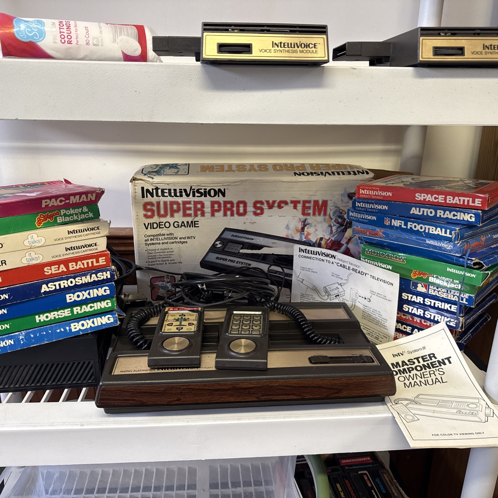 Intelllivision system 22 games Box And console Untested 2 controllers