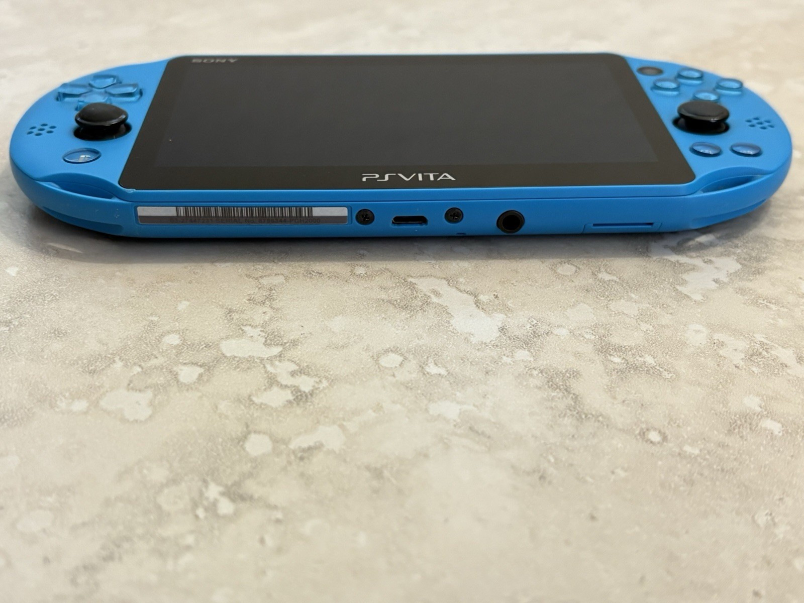 Sony PS Vita 2000 Slim PCH-2000 – Aqua Blue *GREAT* + Charger