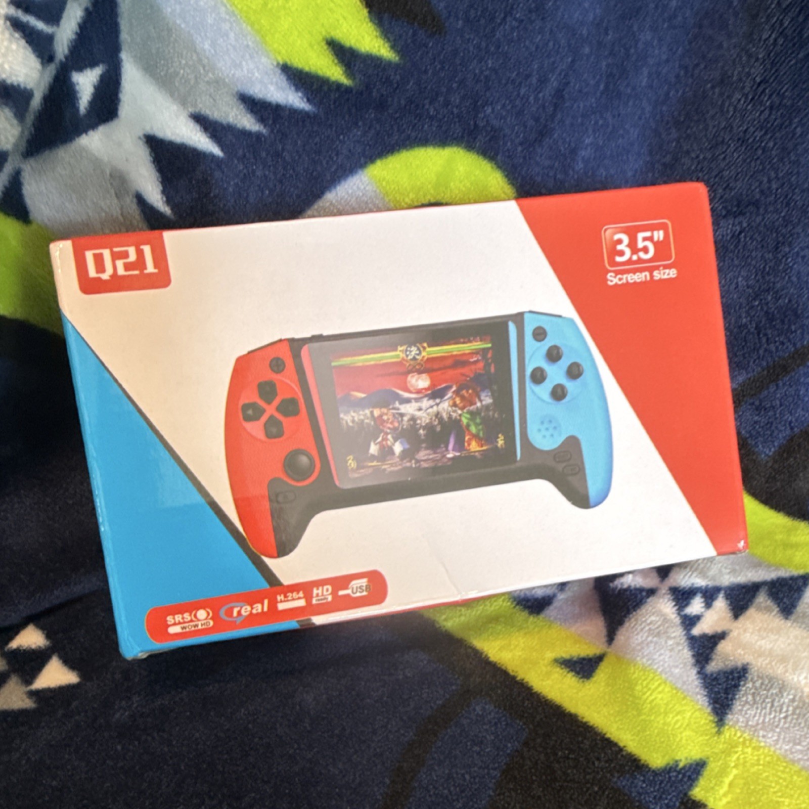 Q21 Handheld Video Game Console 3.5″ HD Display Red Blue Black USB