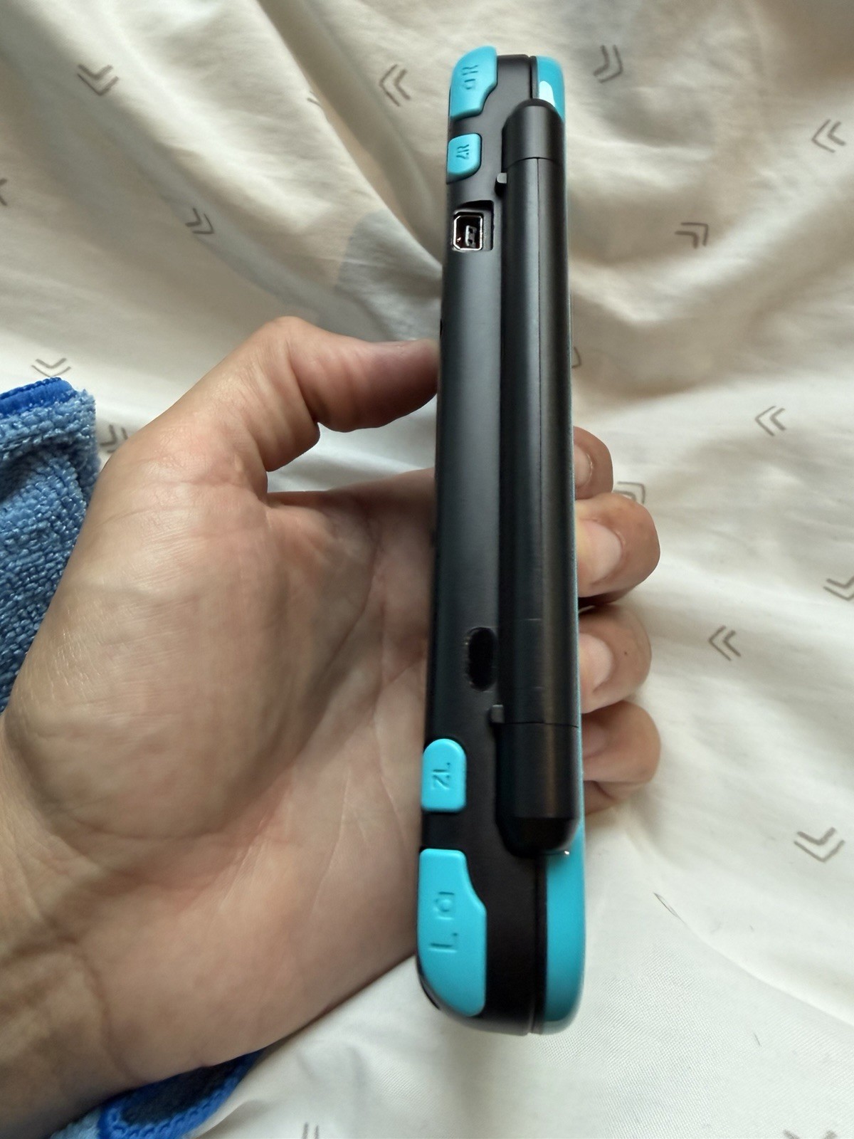 “New” Nintendo 2DS XL Black Turquoise TESTED With Stylus – CONSOLE ONLY- GREAT