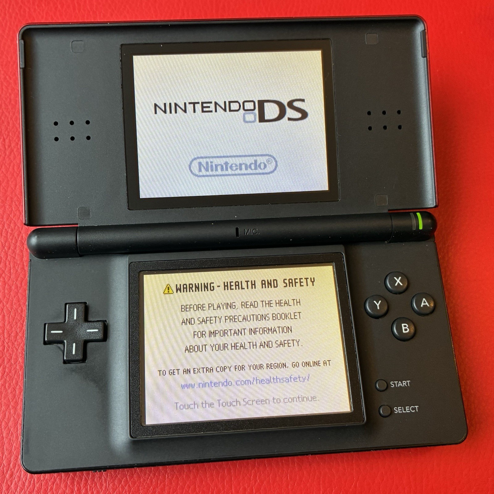Nintendo DS Lite (Crimson Red/Black) CIB – Complete In Box w/ New Super Mario DS