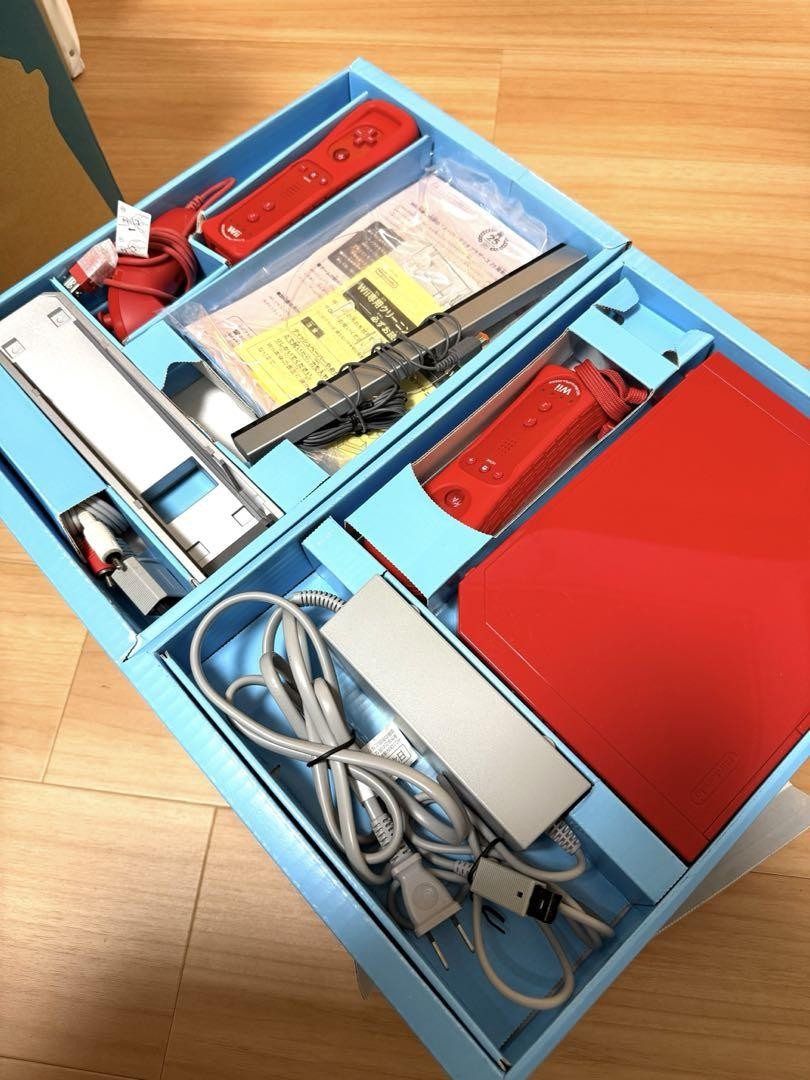 Nintendo Wii Console Red Super Mario 25th Anniversary Edition AC100V