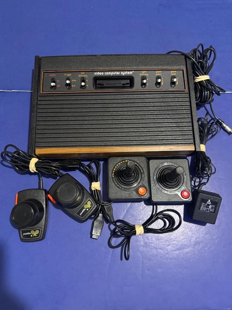 ATARI 2600 HEAVY SIXER, SUNNYVALE CA. ( CLEAN,TESTED AND WORKING) VIDEO GAME!