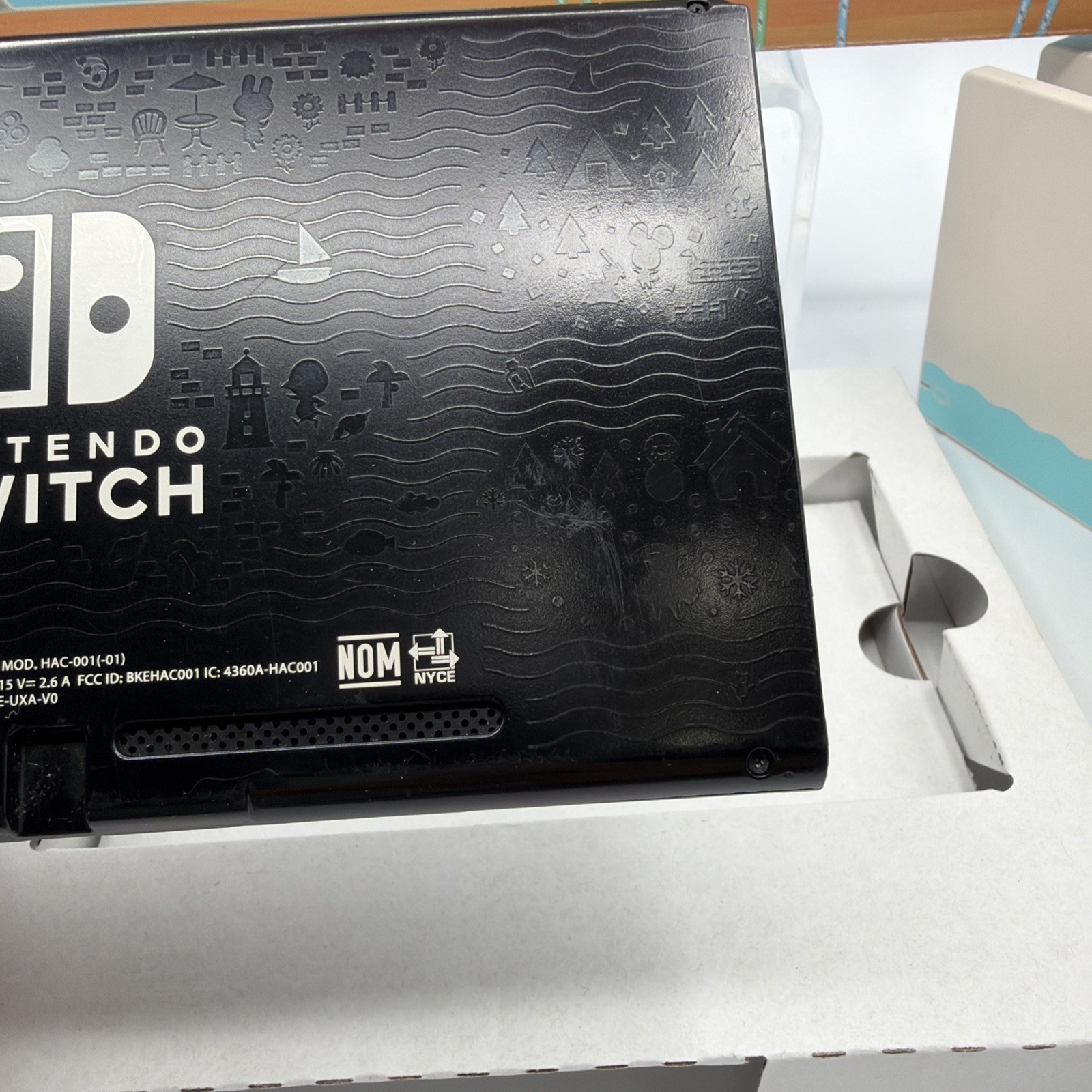 Nintendo Switch Console Animal Crossing Limited Edition Boxed Joy-Con Dock Set
