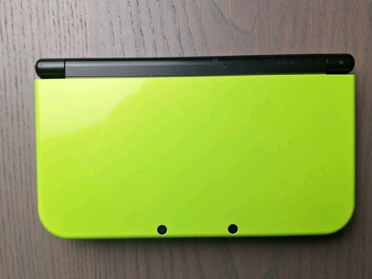 New Nintendo 3DS XL Lime Black | Charger + 32GB SD Card | Region Free