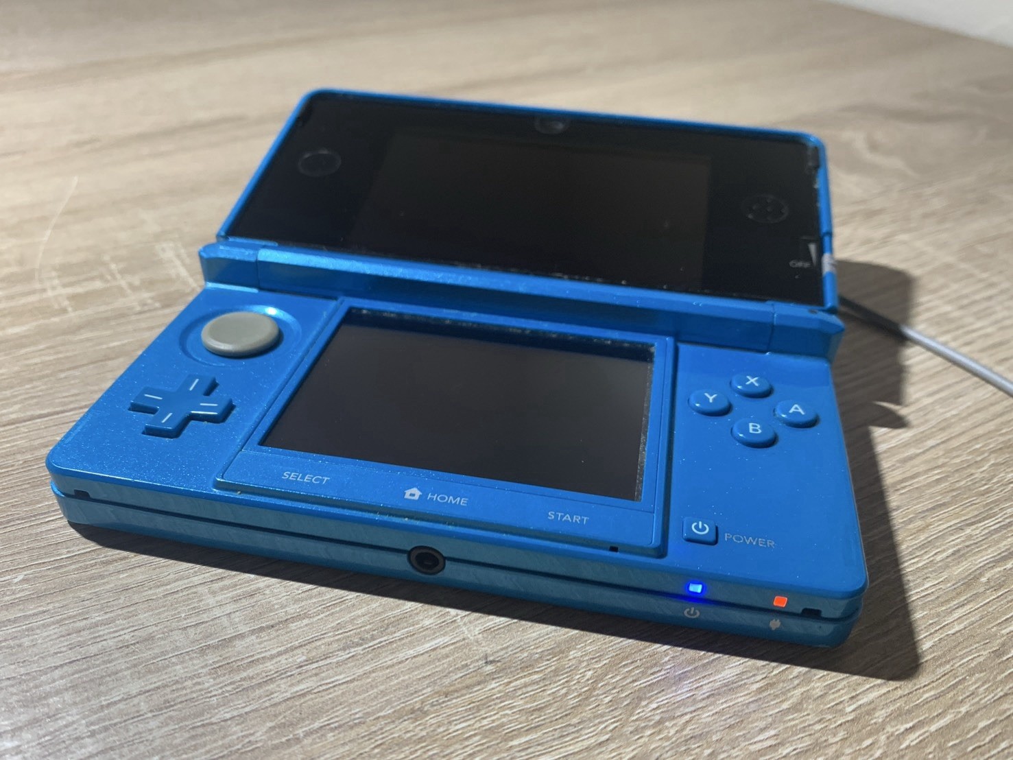 1923 Nintendo 3DS Light Blue For Parts