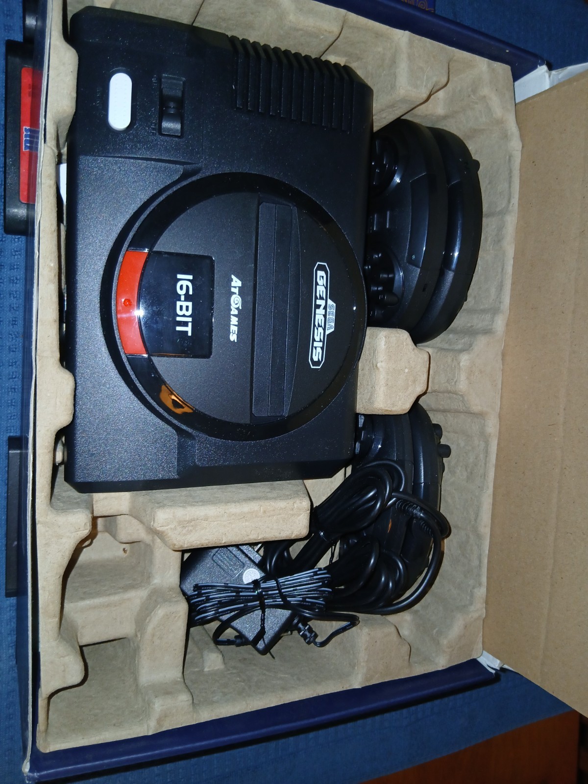 Atgames Sega Genesis Flashback Deluxe Bundle – BRAND NEW in open box.
