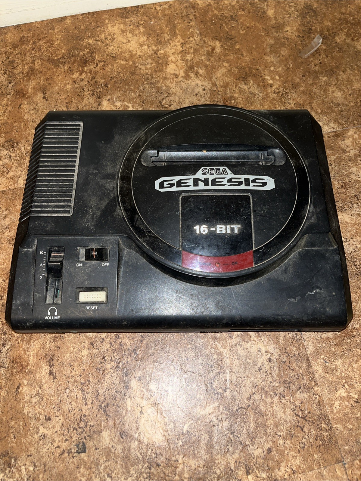 Sega Genesis Console 16-Bit – (1601) UNTESTED