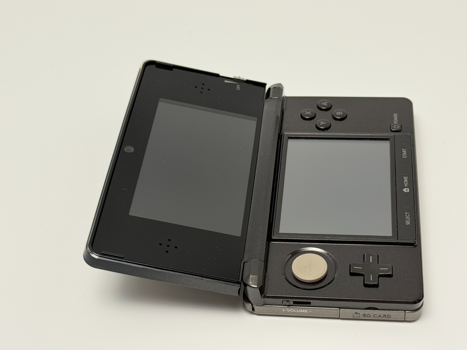 Ambassador Nintendo 3DS Cosmo Black Handheld System Bundle w/Zelda