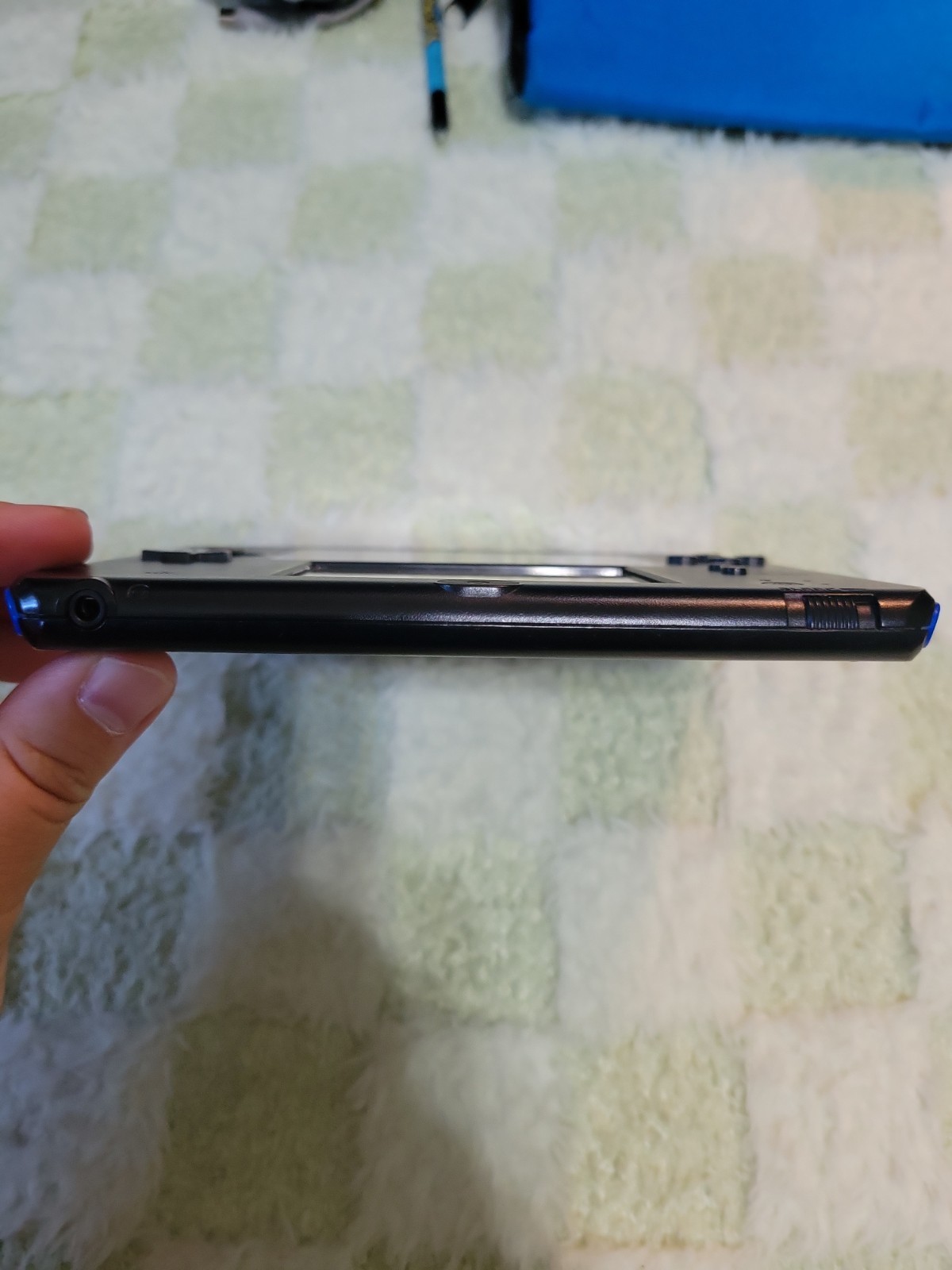 Nintendo 2DS System – Black And Blue w/Charger, Accessories (Damaged Circle Pad)