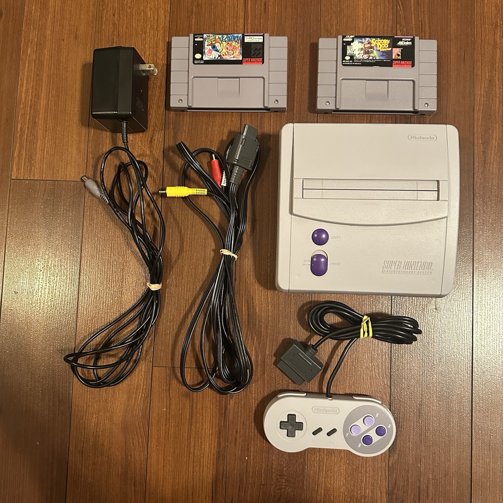 Super Nintendo SNES JR Console SNS-101 w/ Cords, Controller and 2 Games!