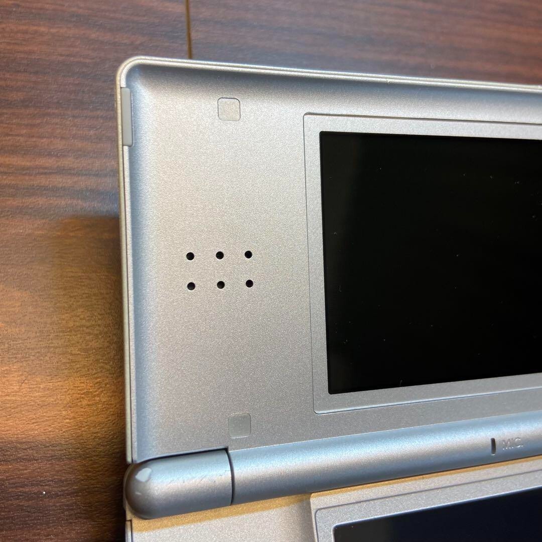 Nintendo DS LITE Gloss Silver 2309 From Japan
