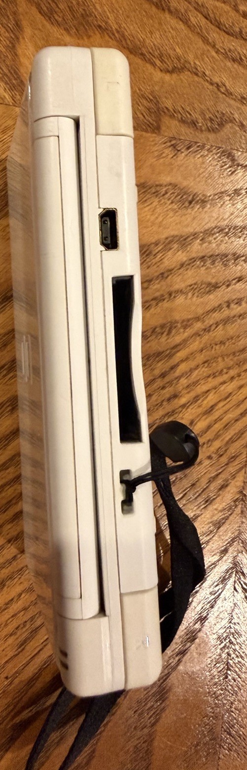 Nintendo DS Lite Console USG-001 w/ Hard Case Polar White No Charger Works