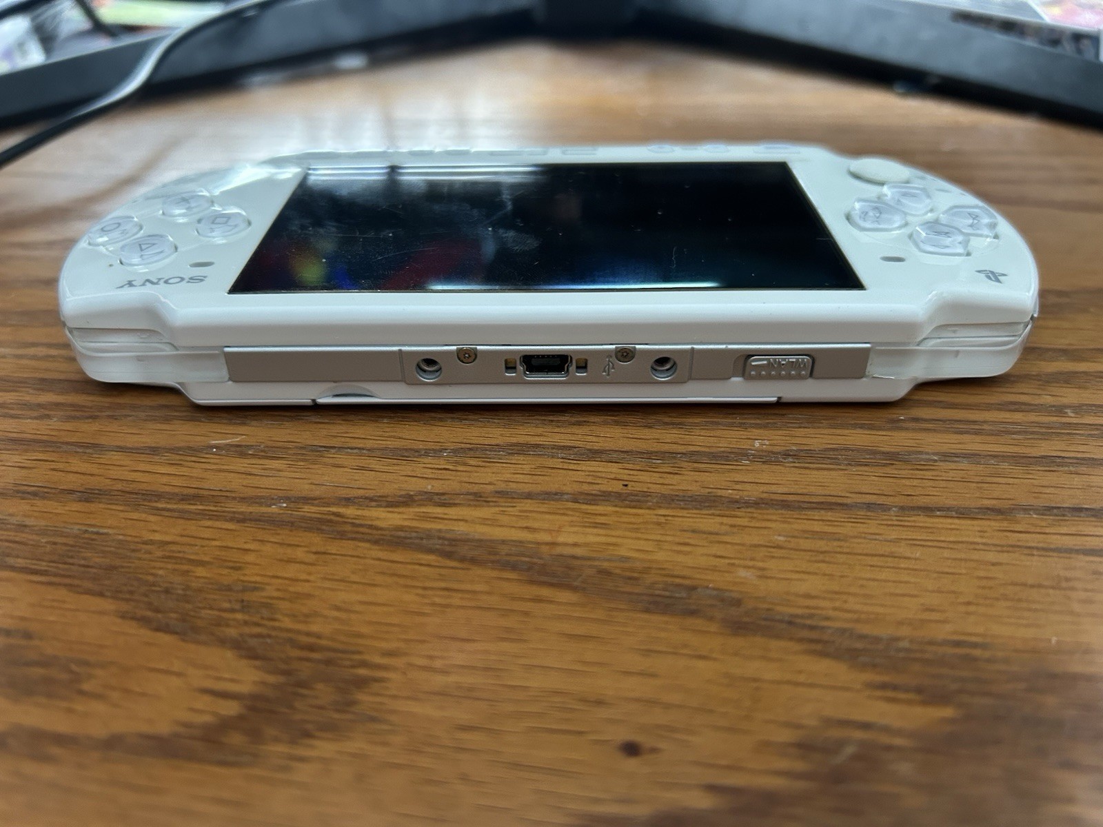Sony PSP 2000 Launch Edition Ceramic White Handheld System Good Shape Tested!