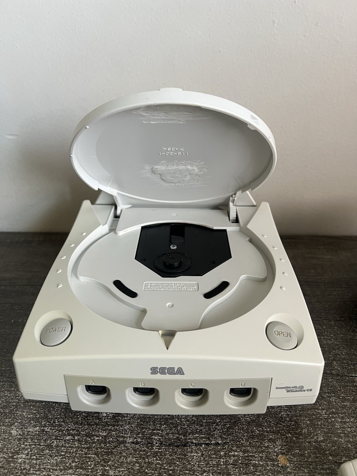Works But Read – Sega Dreamcast Console Bundle With 2 OEM Controller & Cords