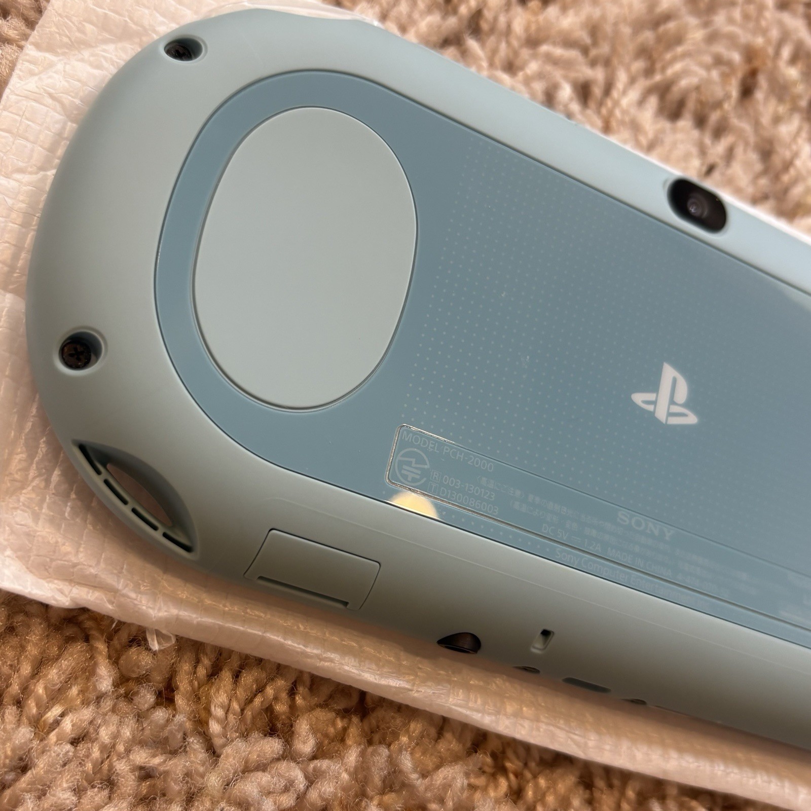 [Excellent] PS Vita PCH-2000 ZA14 Light Blue / White Sony Playstation Boxed