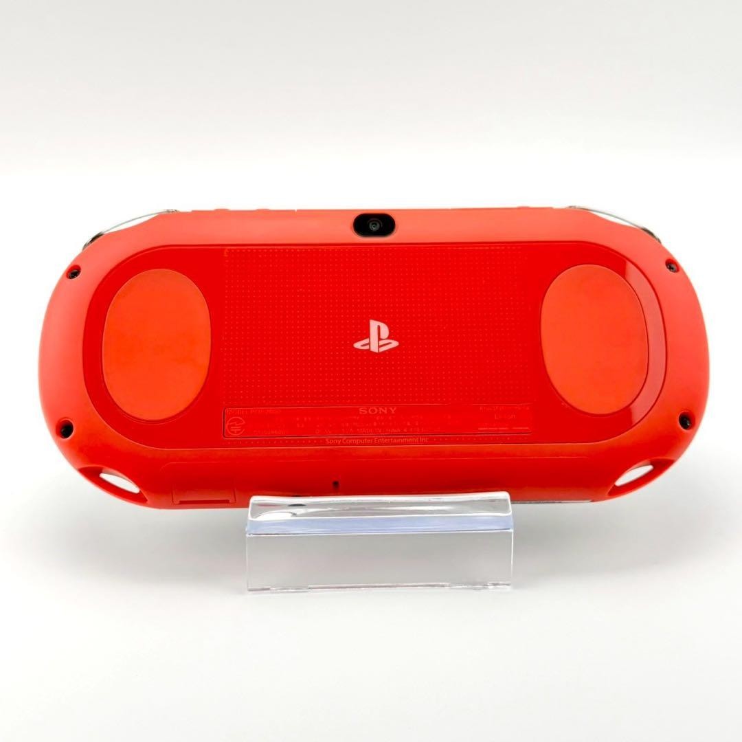 sony PSVITA PCH 2000 Console with 16GB and many accessories