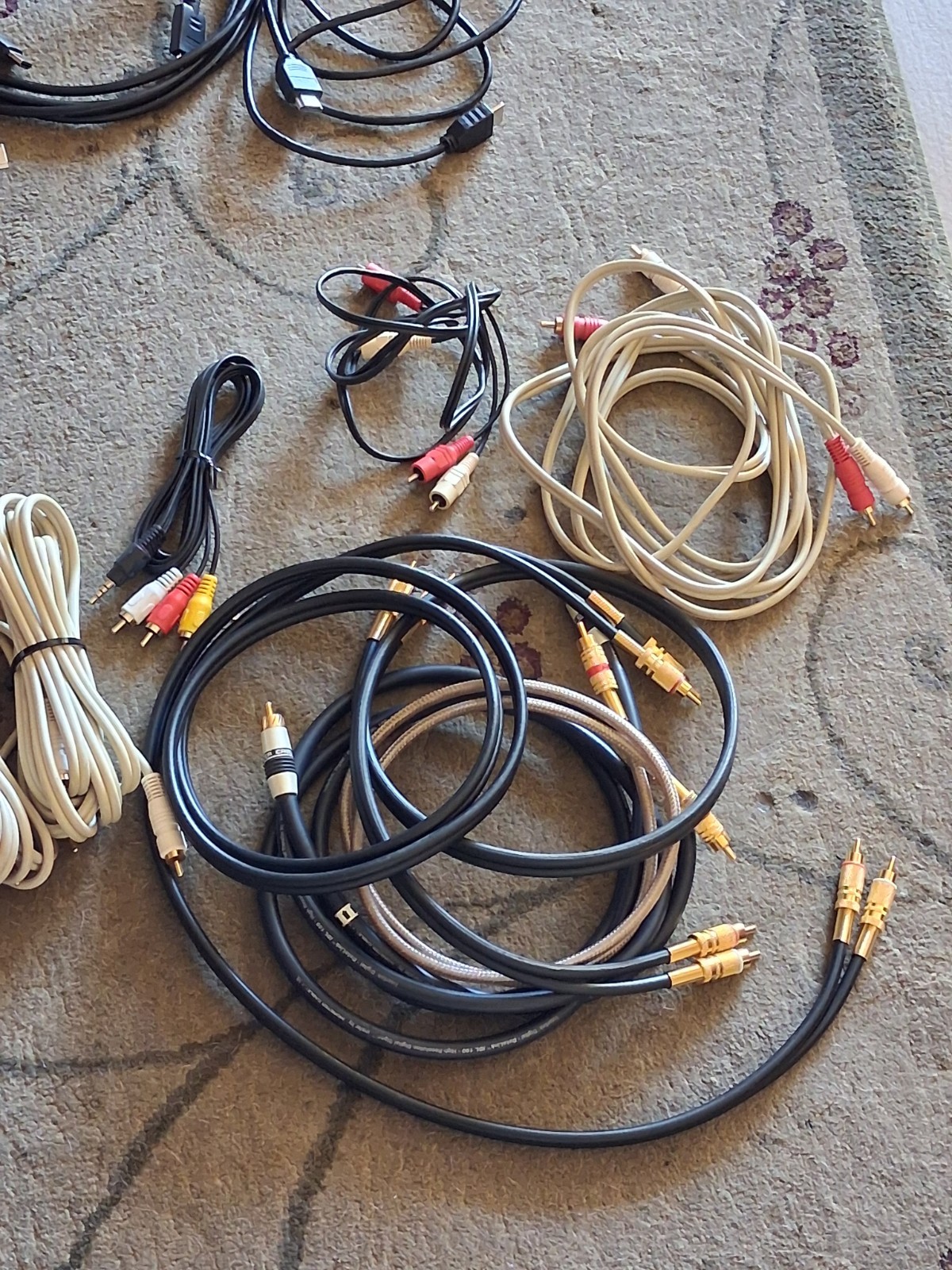 Vintage ✨️ Used PWR Cords,Cables,Hdmi,RCA,Sony Playstation 2 Cables ,All In PICS