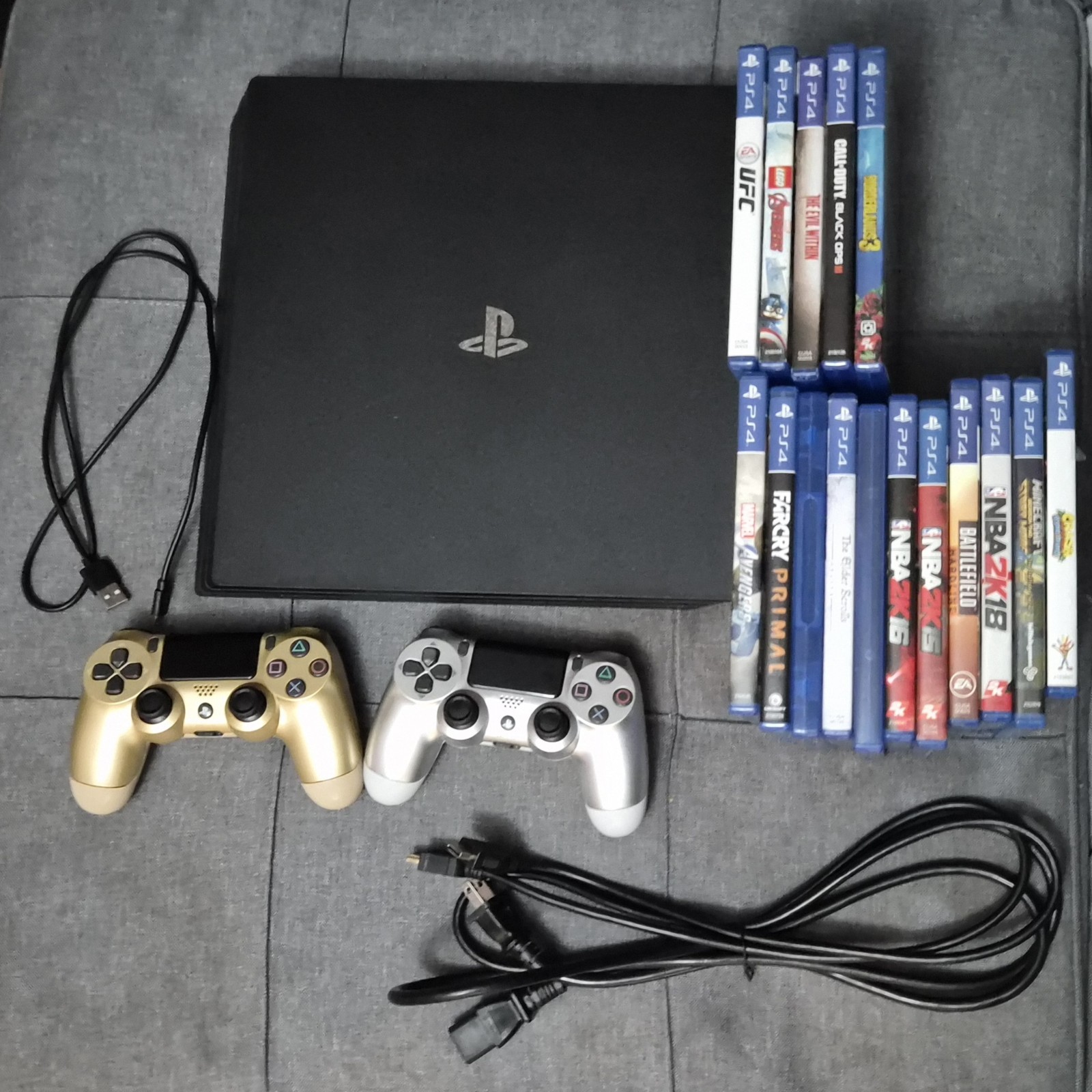 PlayStation PS4 Pro 1TB firmware 11.00 Console Bundle 12 Games READ DESCRIPTION