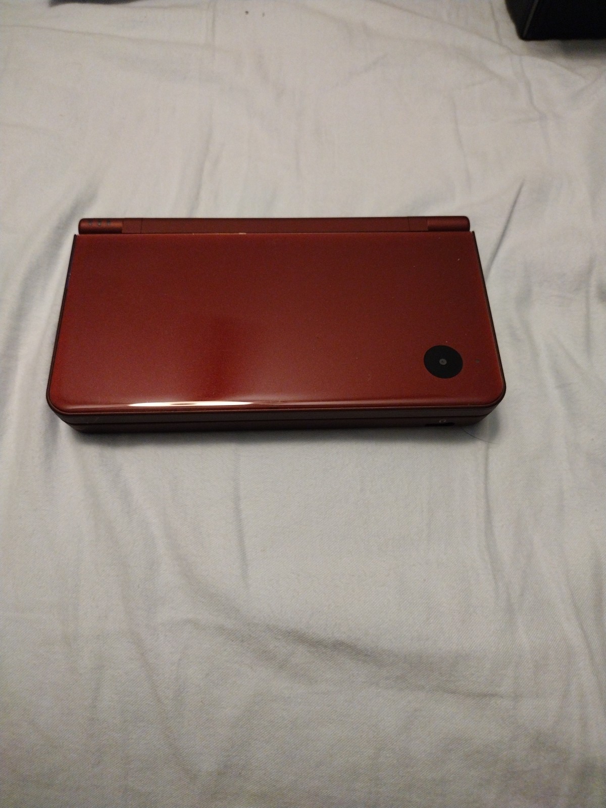 Nintendo DSi LL – Wine Red – Japanese Version