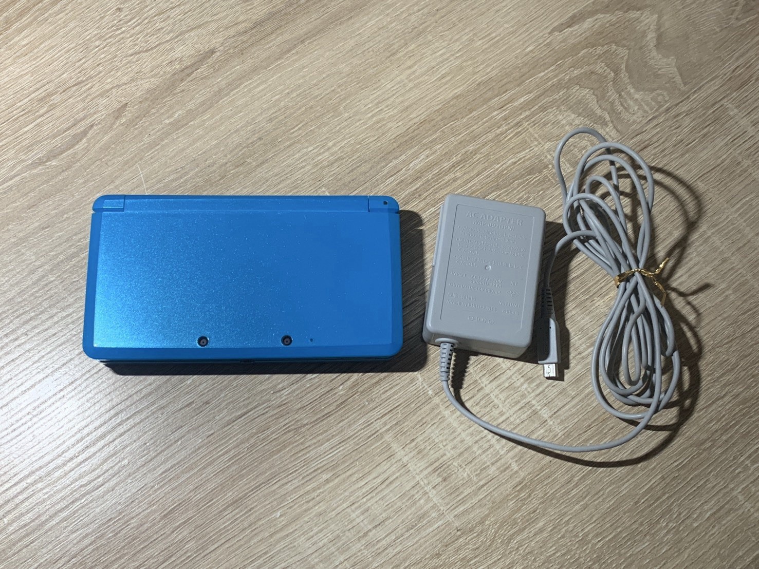 1784 Nintendo 3DS Light Blue For Parts