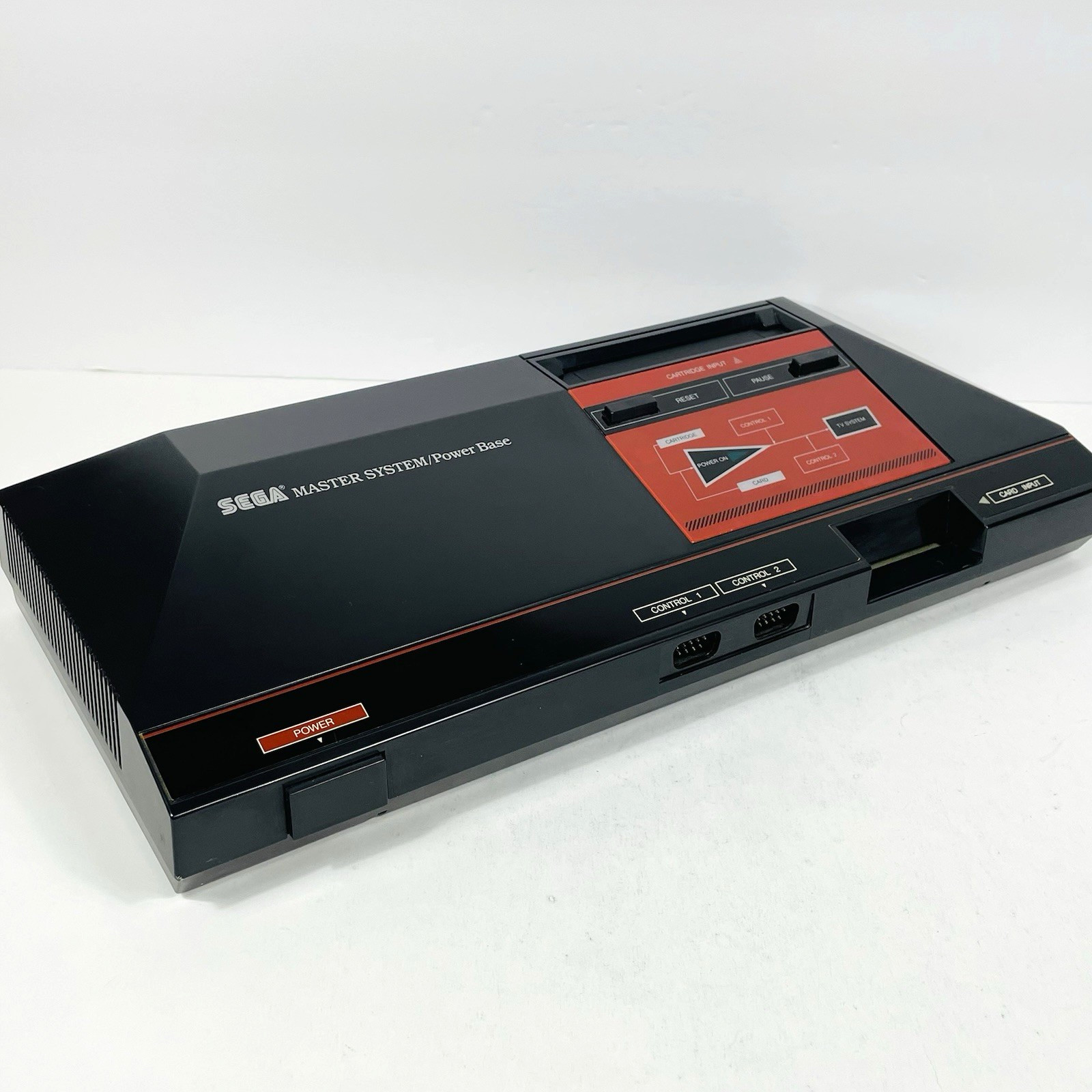 SEGA Master System Console, 2 Controllers, RF Switch, Power Supply and Game