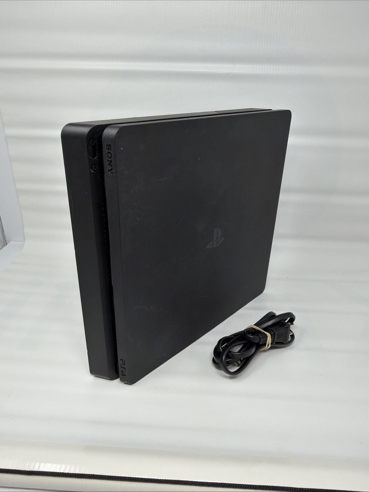 Sony PlayStation 4 Slim – 1TB – Black – CUH-2215B Console Only w/Cord – Tested