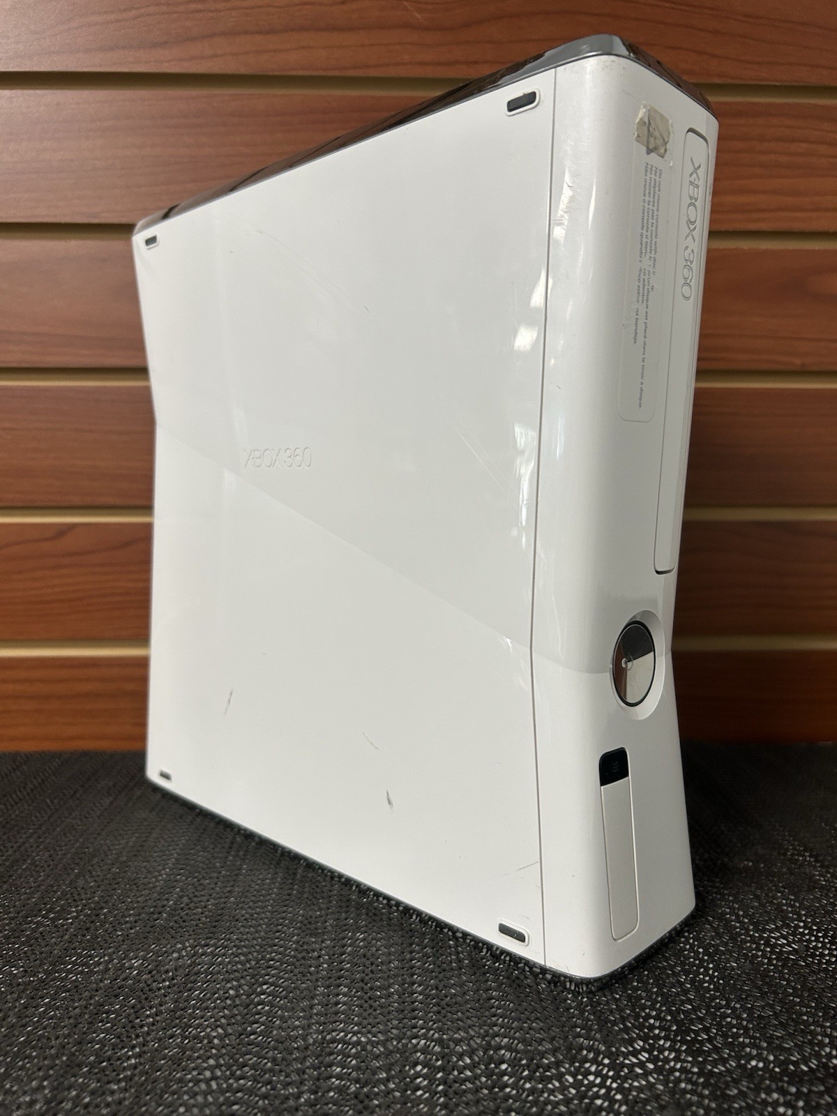 Microsoft Xbox 360 S Console Gaming System Glossy White 1439 250GB READ