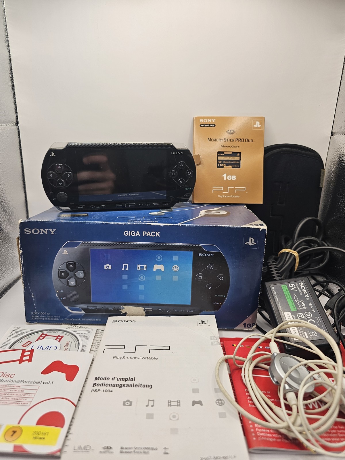 PSP Fat Model 1004 Sony PlayStation Black Working Boxed Complete