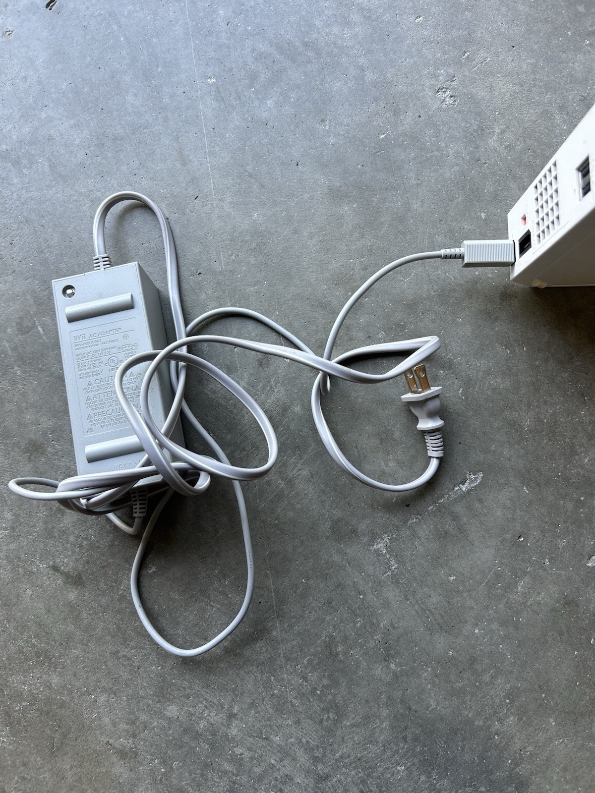 Nintendo RVL-101 Wii Console – White PLEASE READ DESCRIPTION BEFORE BUYING