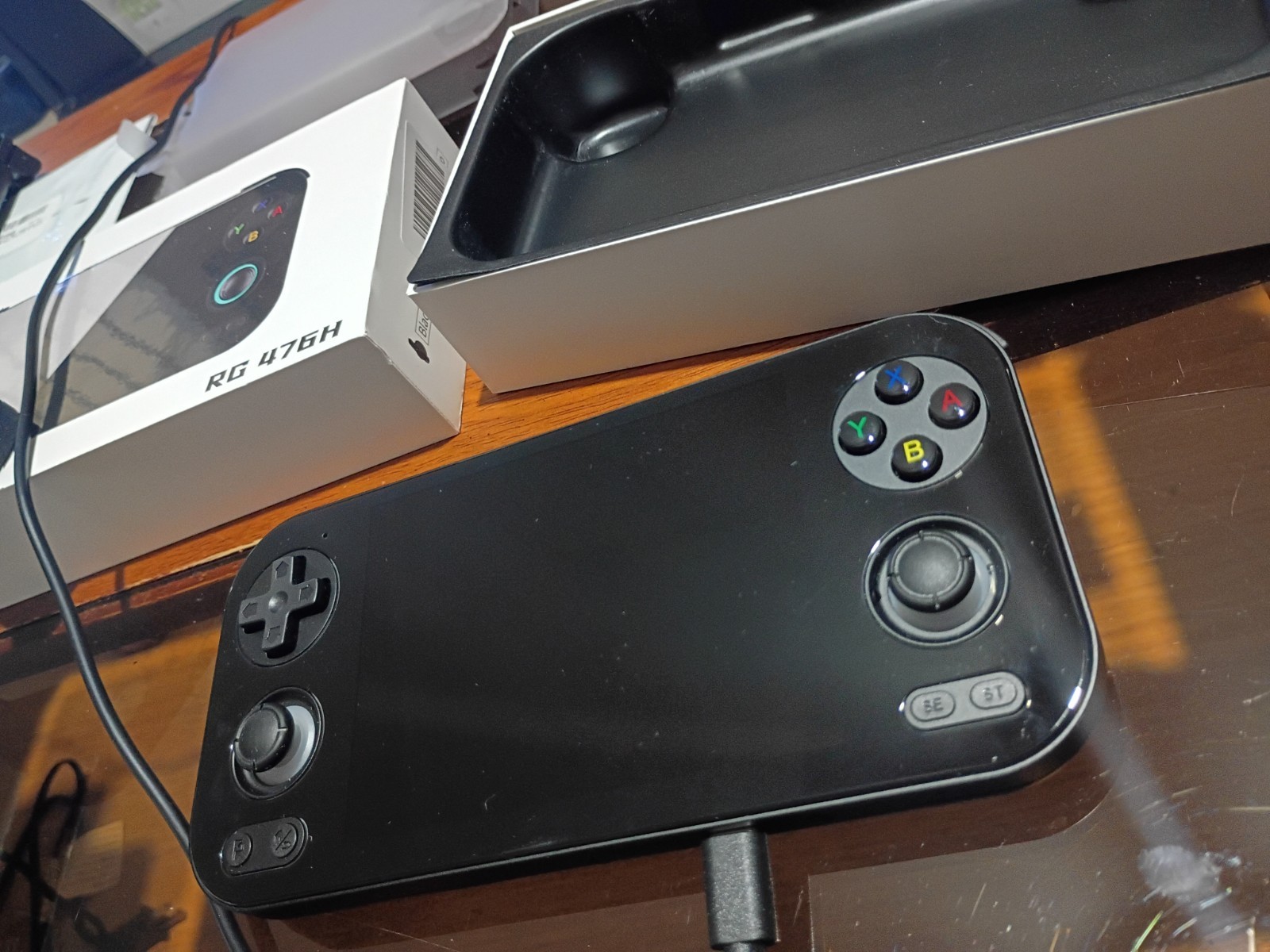 Anbernic RG 476H – Includes Custom 256GB SD Card **Mint Condition 😍