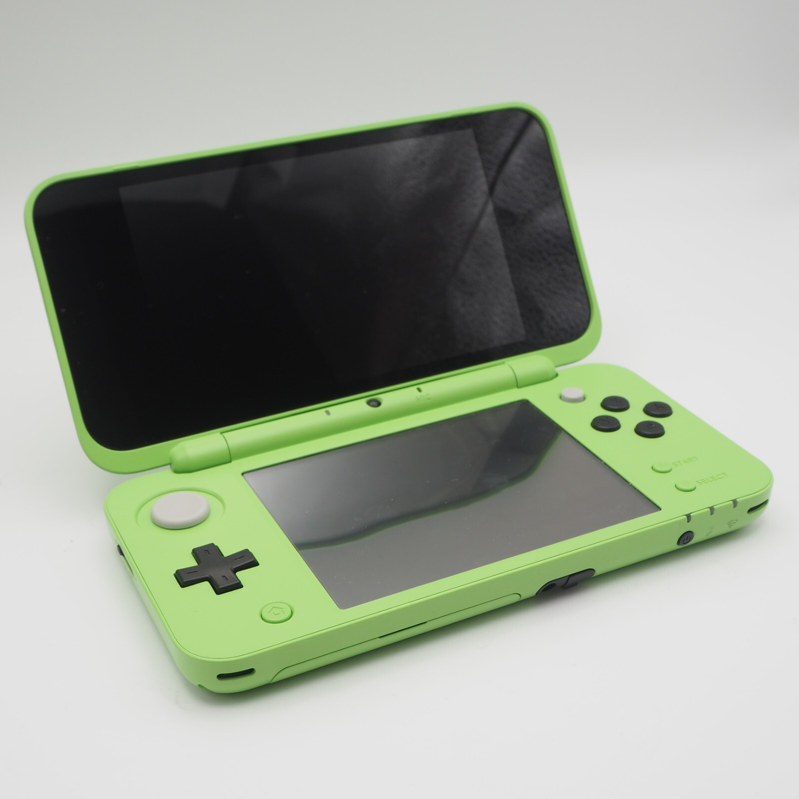 New Nintendo 2DS XL LL Minecraft Creeper Edition Console Japanese w/Box, Charger