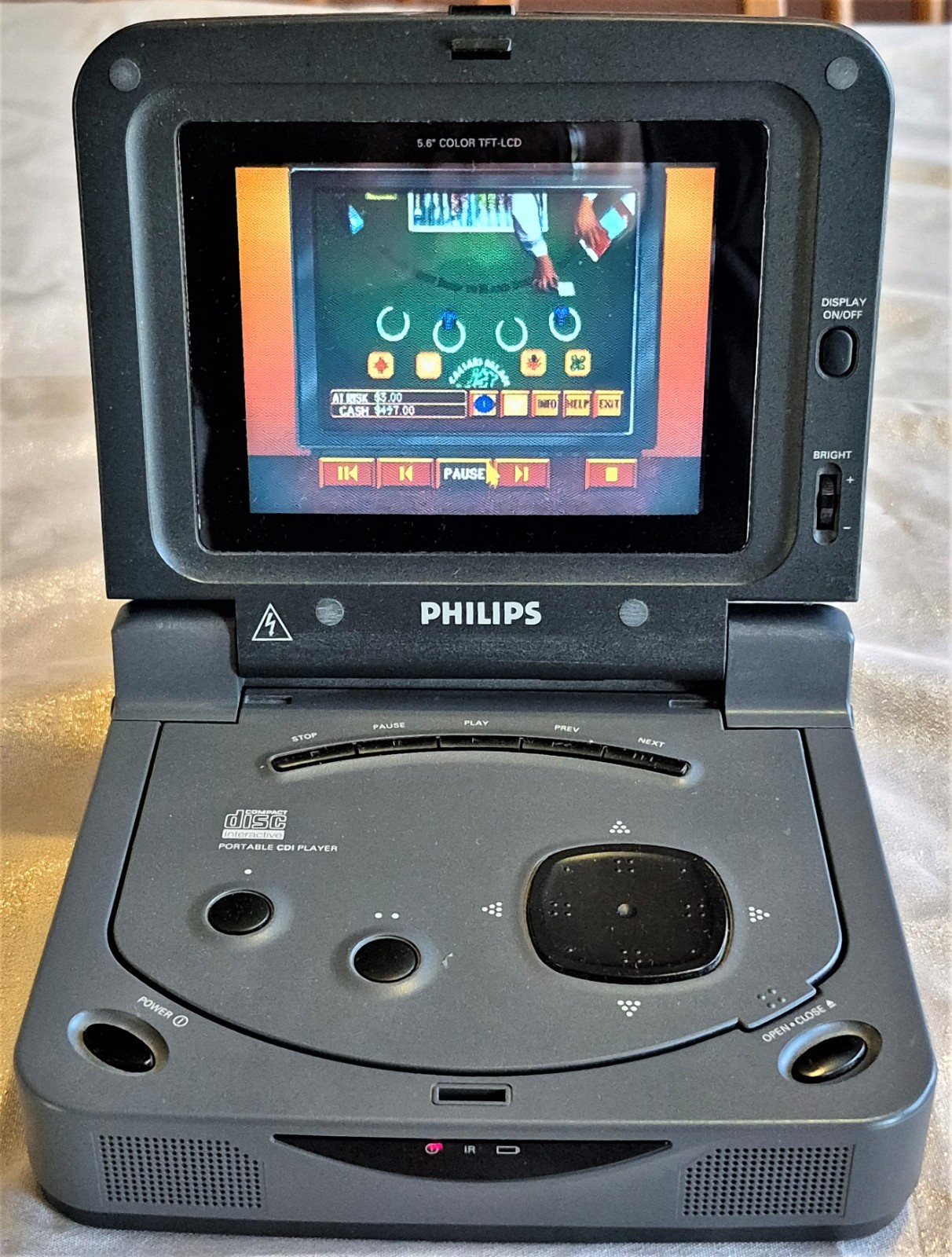 Philips 370 CDi Player Retro Console Nice Handheld Tested w/ Game Included VIDEO