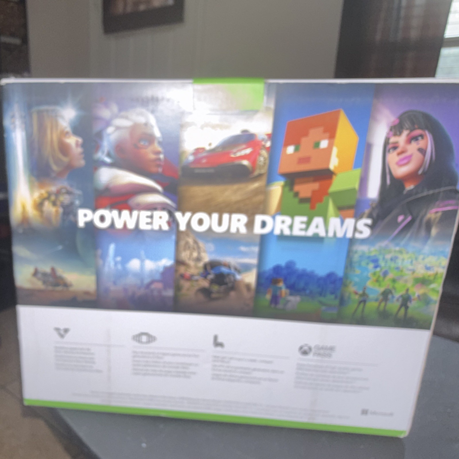 Microsoft Xbox Series S 512GB White Disc-Free Console HDR VRR 1440p HDMI