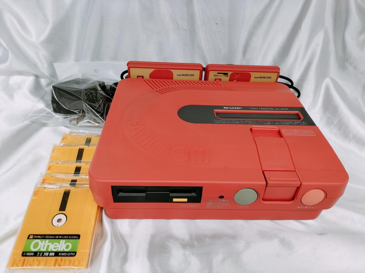 SHARP Twin Famicom AN-500R Console Vintage Retro Junk For Parts Repair
