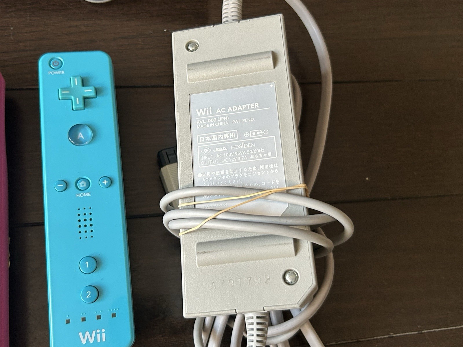 Nintendo Wii White Console Bundle 2 Wii Pink Blue Answers Classic Mario 6 Games
