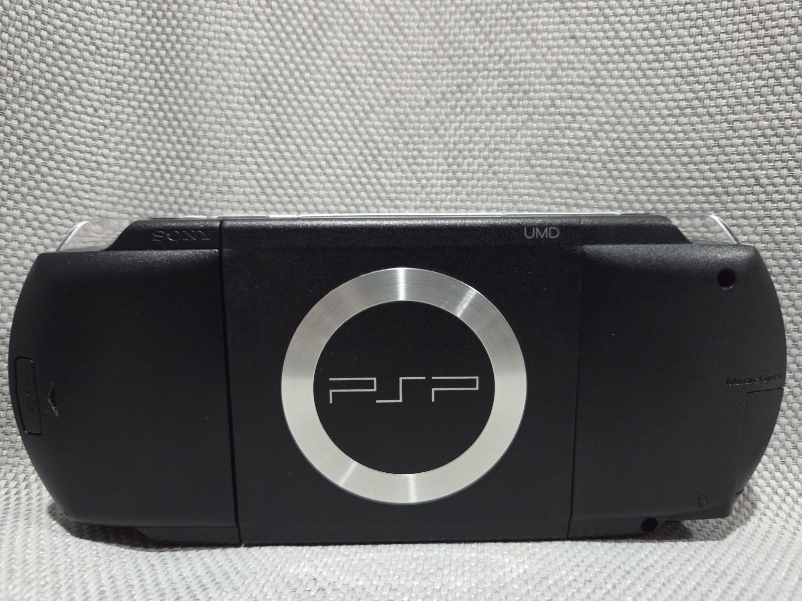 Sony PSP-1001 Black Handheld Console Wi-Fi With Charger And Memory Stick Tested