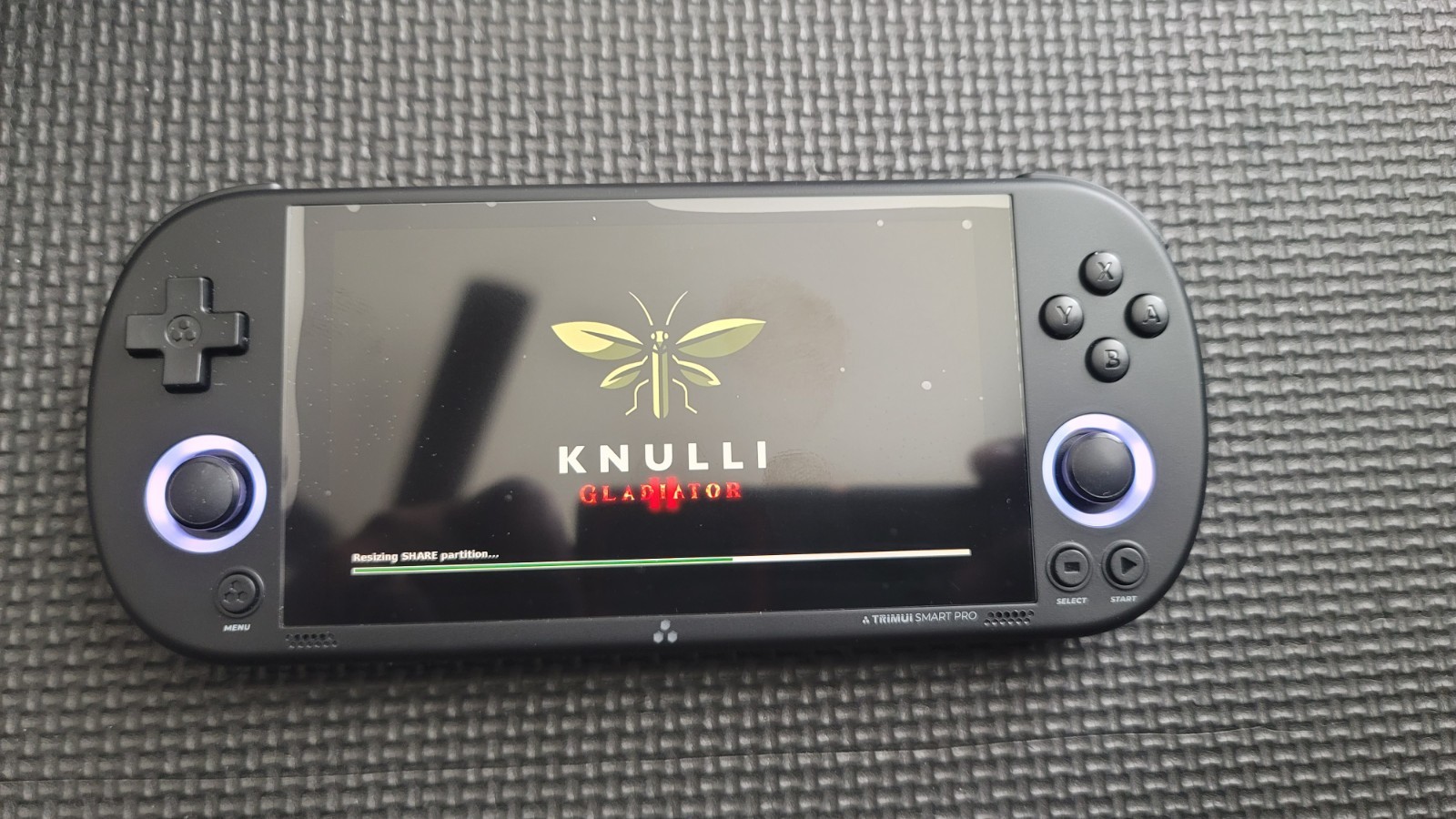 TRIMUI SMART PRO (BLACK) 64GB GM/OS (KNUILLI GLADIATOR 2 OS (1K GAMES) GXRG