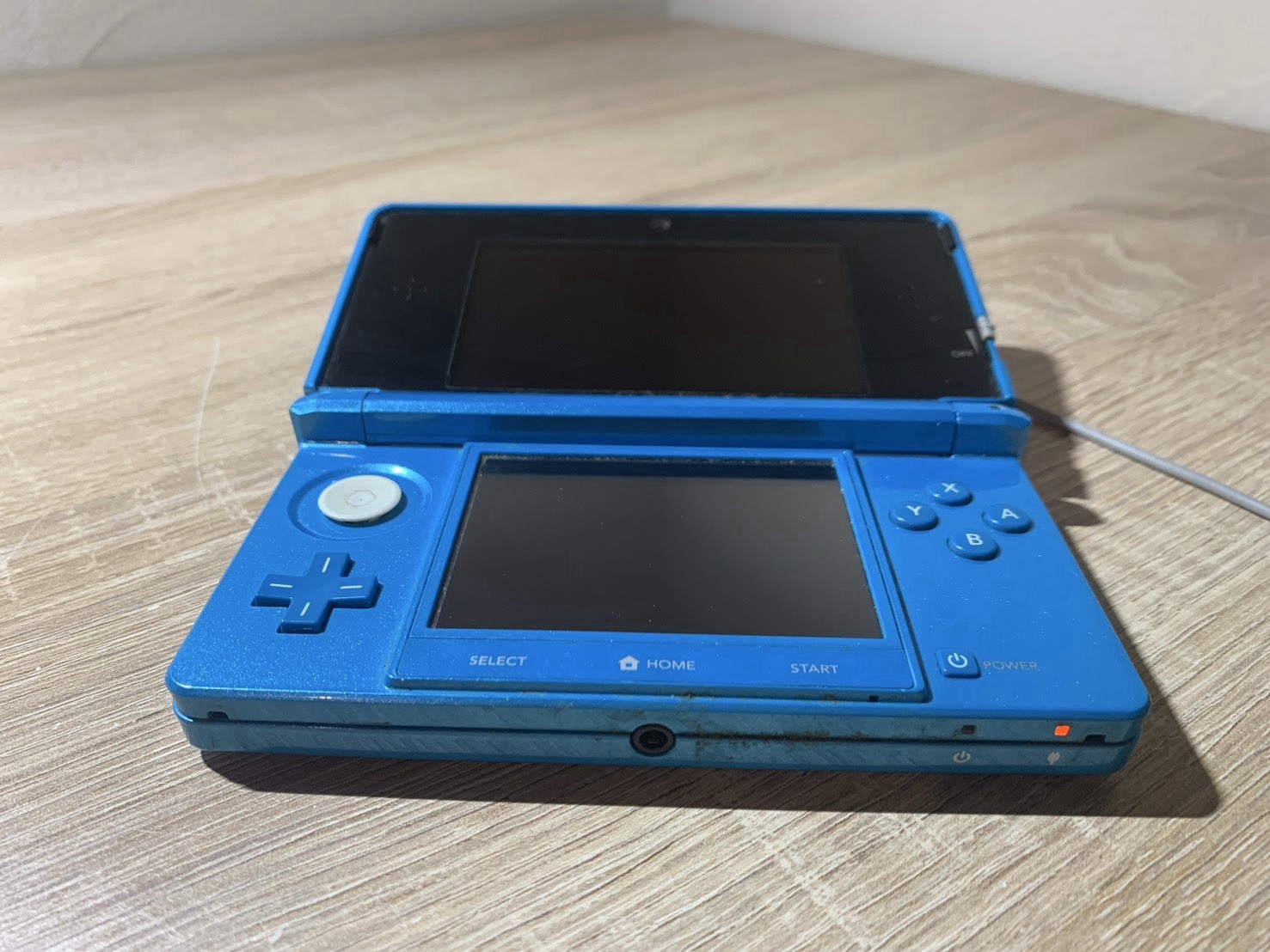 0934 Nintendo 3DS Light Blue For Parts