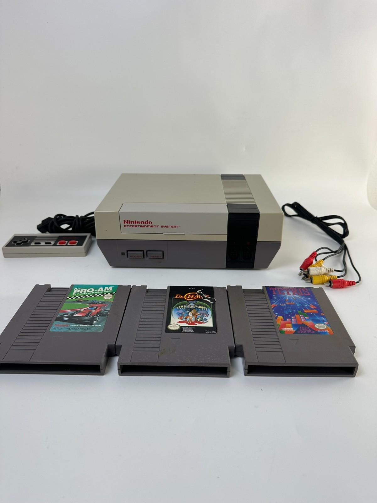 Nintendo NES Console Tested w/ Tetris Dr Chaos RC Pro-Am 3 Games Relive the 80s!