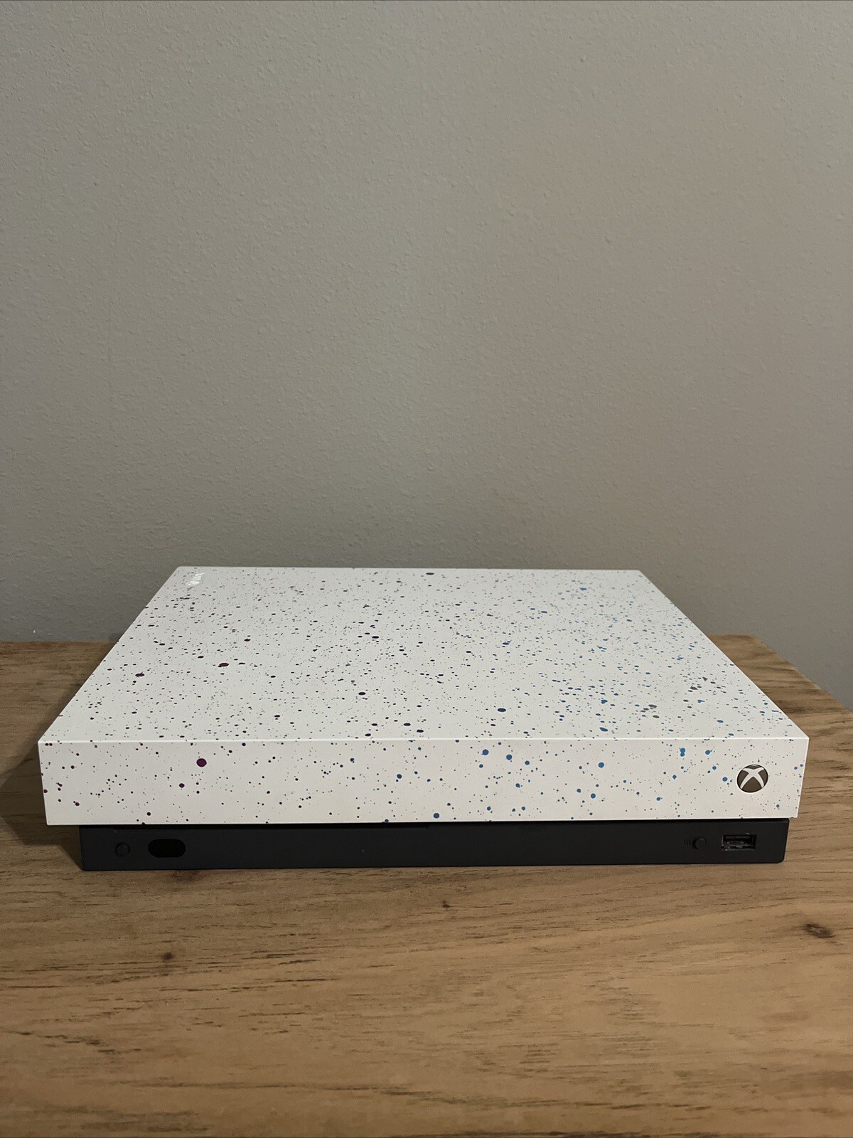 Microsoft Xbox One X 1 TB Special Edition